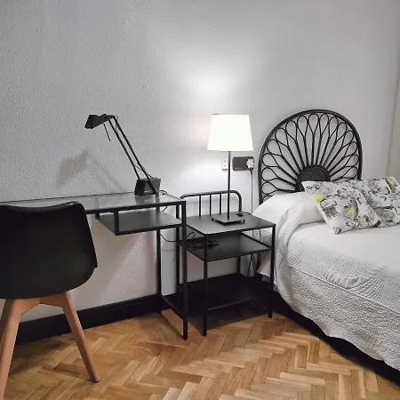Vivienda Con Parking Incluido - Zona Van Dyck *