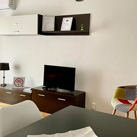 Apartamento Vivienda Con Parking Incluido - Zona Dyck