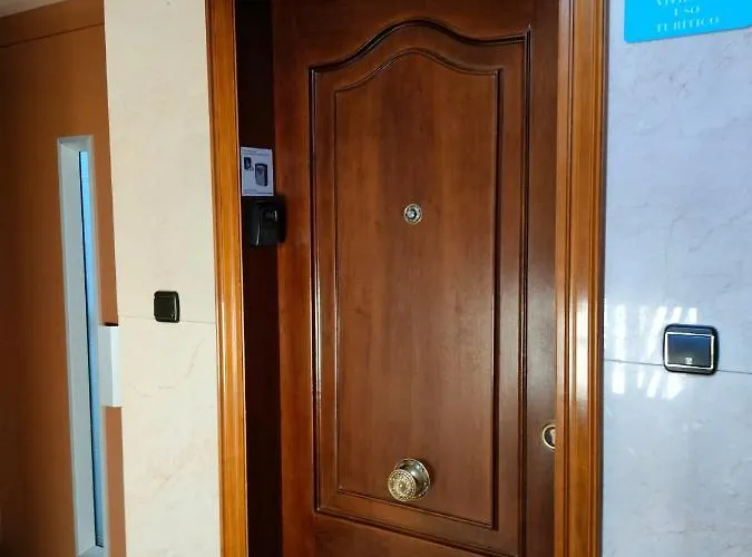 Vivienda Con Parking Incluido - Zona Dyck Apartamento Salamanca