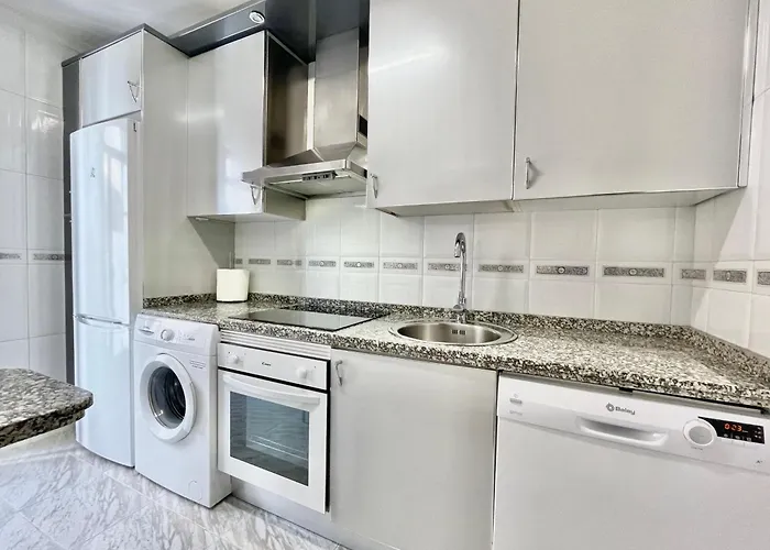 Vivienda Con Parking Incluido - Zona Dyck Apartamento