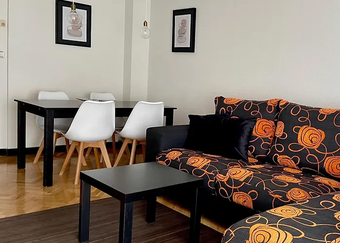 Vivienda Con Parking Incluido - Zona Dyck *